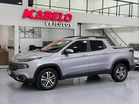FIAT TORO 2.0 16V TURBO DIESEL FREEDOM 4WD AT9 FIAT TORO 2.0 16V TURBO DIESEL FREEDOM 4WD AT9